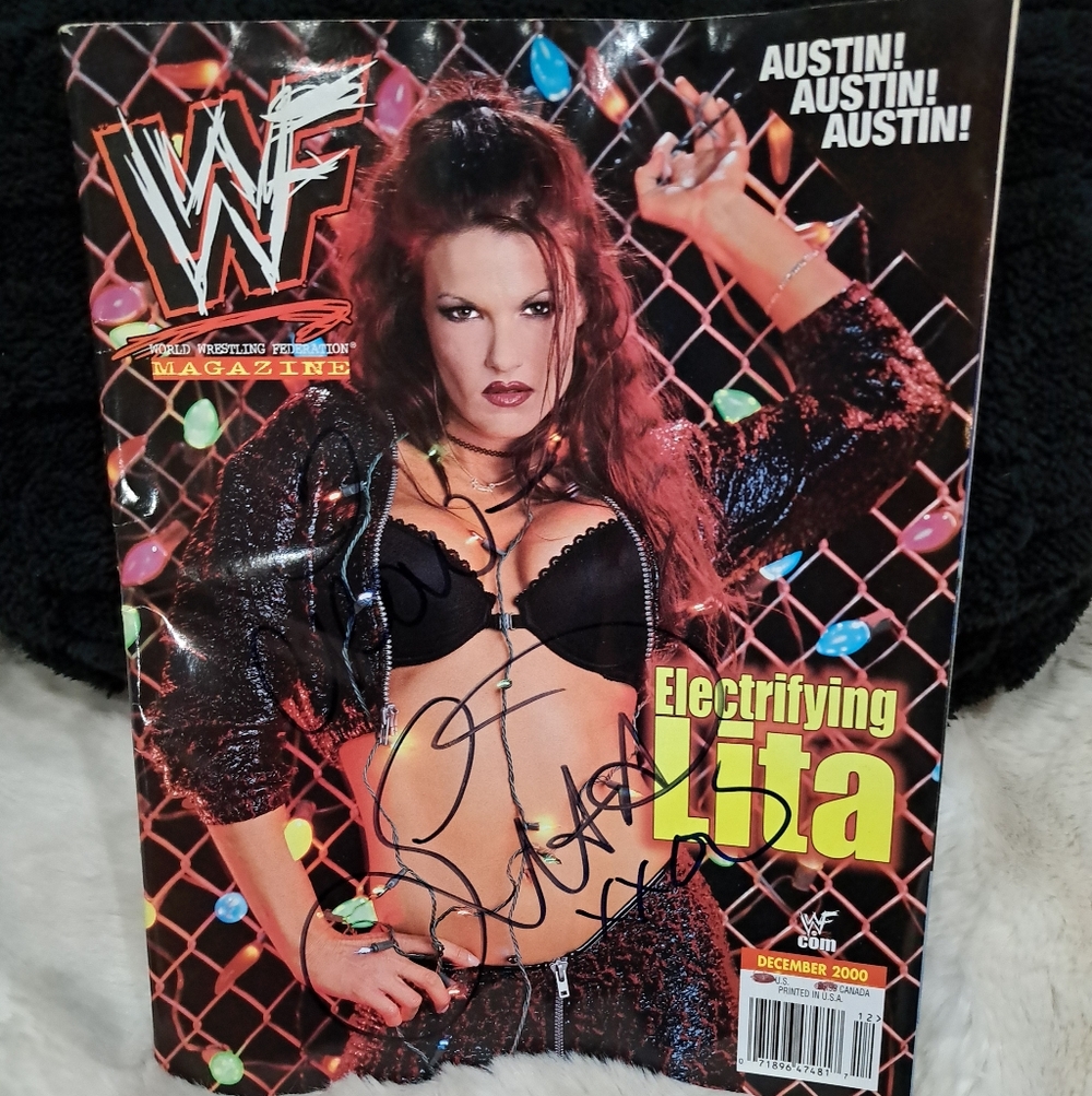 WWF Magazine "Electrifying Lita" Cover - Black Outfit